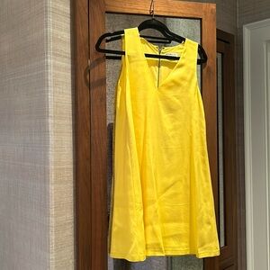 Alice and Olivia size 2 yellow short dress